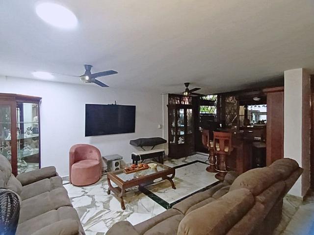 Casa en arriendo, Bulevar de la castellana