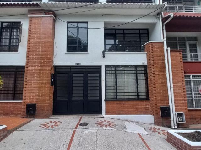 Casa en arriendo, Bosques de varsovia