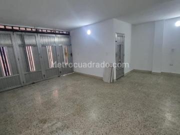 Casa en Arriendo, Boston, Medellín