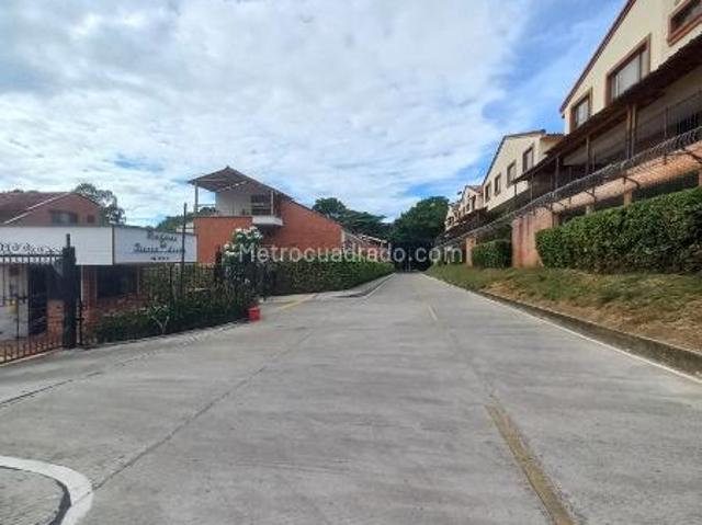 Casa en Arriendo, C r Praderas De Tierra Linda, Ibagué