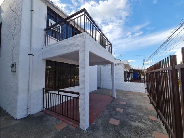 Casa en arriendo Calle 10a 19 00, Girardot, Cundinamarca, Col