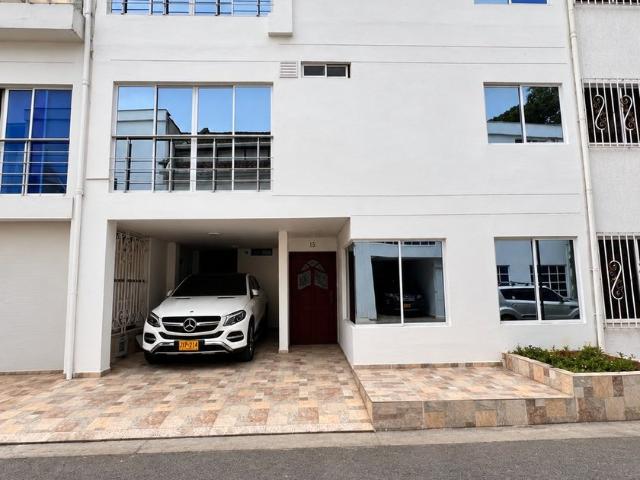 Casa en arriendo Calle 13b, Quintas De Don Simón, Comuna 17, Cali Ciudad, Cali, Sur, Valle Del Cauca, Rap Pacífico, 760001, Colombia