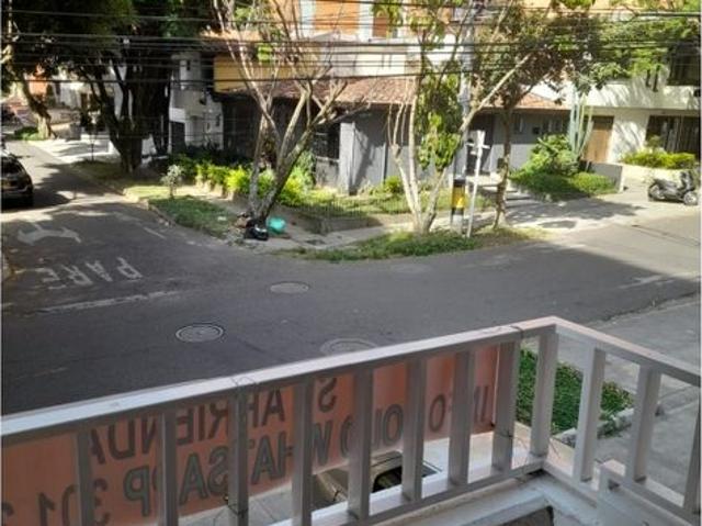 Casa en arriendo Calle 32, Nueva Villa De Aburrá, Comuna 16 Belén, Perímetro Urbano Medellín, Medellín, Valle De Aburrá, Antioquia, Rap Del Agua Y La Montaña, 050032, Colombia