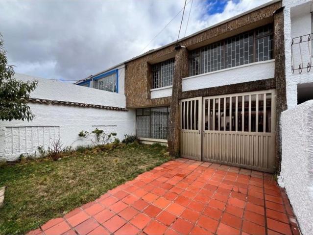 Casa en arriendo Calle 98a, Pontevedra, Upzs De Bogotá, Localidad Suba, Bogotá, Bogotá, Distrito Capital, Rap especial Central, 111121, Colombia