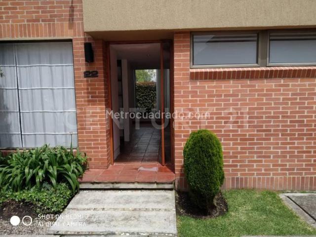 Casa en Arriendo, Camino De Arrayanes, Bogotá D.C