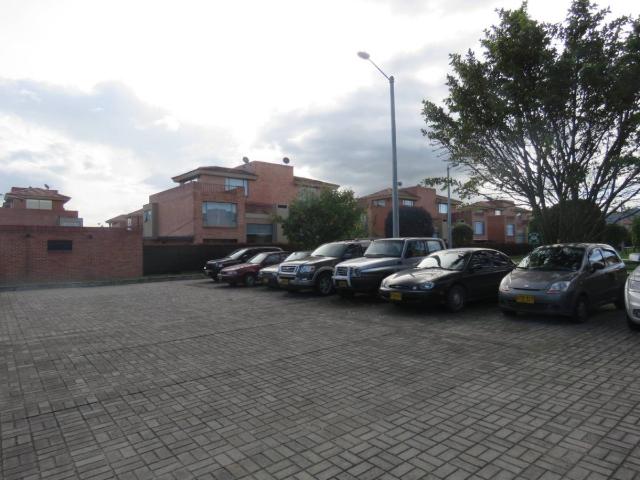 Casa En Arriendo Camino De Arrayanes, Bogota