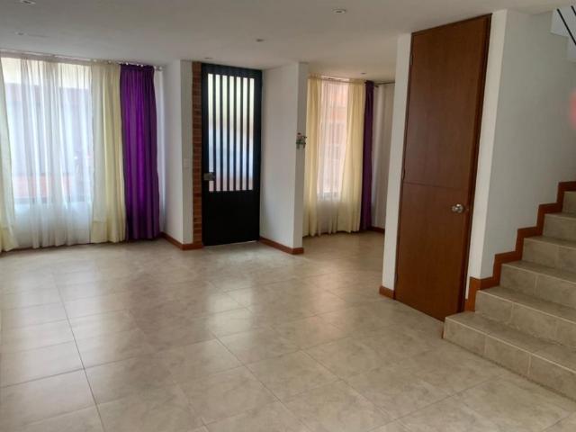 Casa en arriendo, Capellania