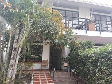 Casa en Arriendo, central, Anapoima