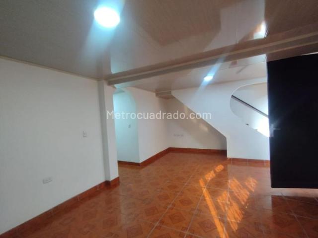 Casa en Arriendo, CIRCUNVALAR, Pereira