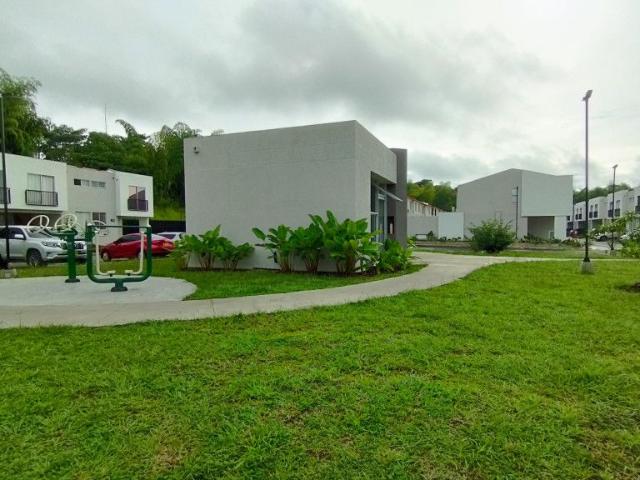 Casa en arriendo, Ciudad country
