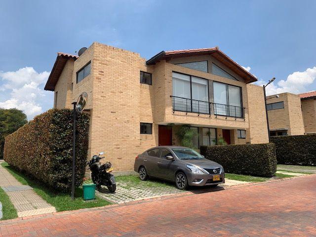Casa en arriendo, Cn. bambu