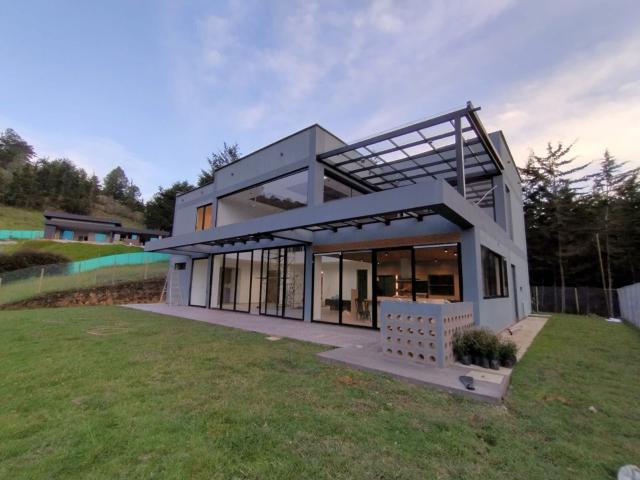 Casa en arriendo, Cn. el campo