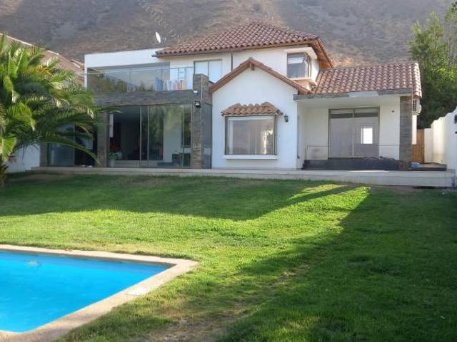 Casa en arriendo con vista privilegiada