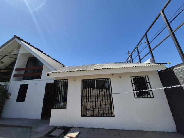 Casa en arriendo con Local en La Florida