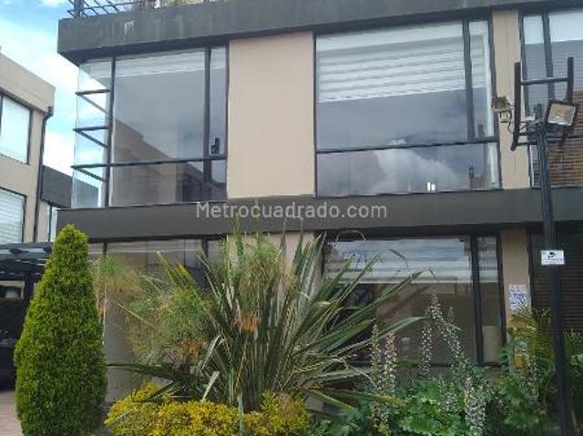Casa en Arriendo, Condominio Avalon Hills, Chía