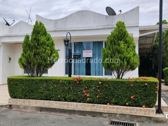Casa en Arriendo, condominios los mangos, Girardot