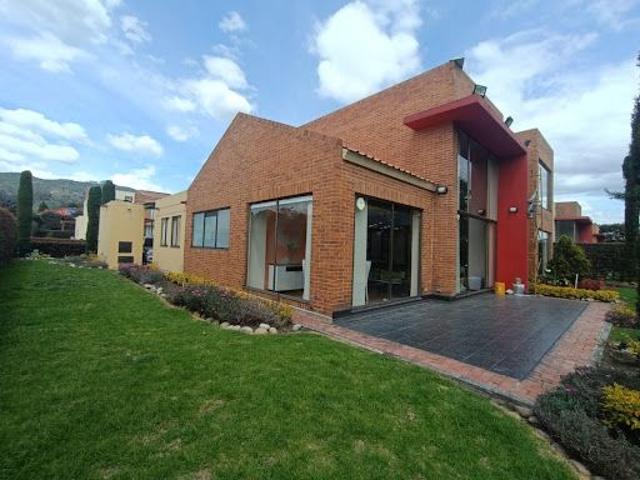 Casa en arriendo, Cota