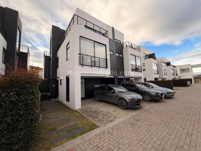 Casa en Arriendo, Cota Incluye Siberia