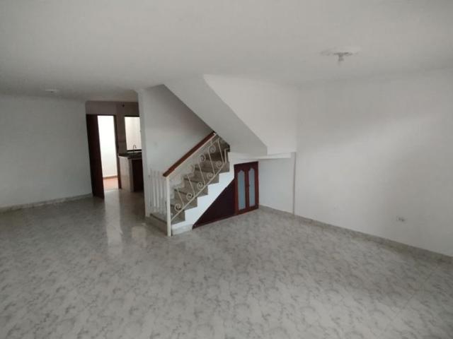 Casa en arriendo, Crespo