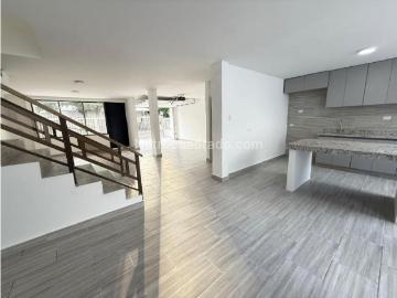 Casa en alquiler en Crespo - Jardín, Cocina amoblada