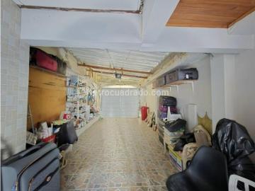 Casa en alquiler en Crespo - Cuarto de servicio