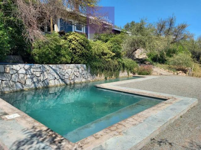 Casa En Arriendo De 2 Dorm. 2 Baños En Cerro Portezuelo Chic