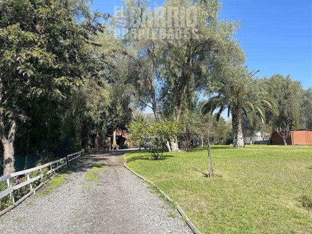 Casa En Arriendo De 2 Dorm. En Colina