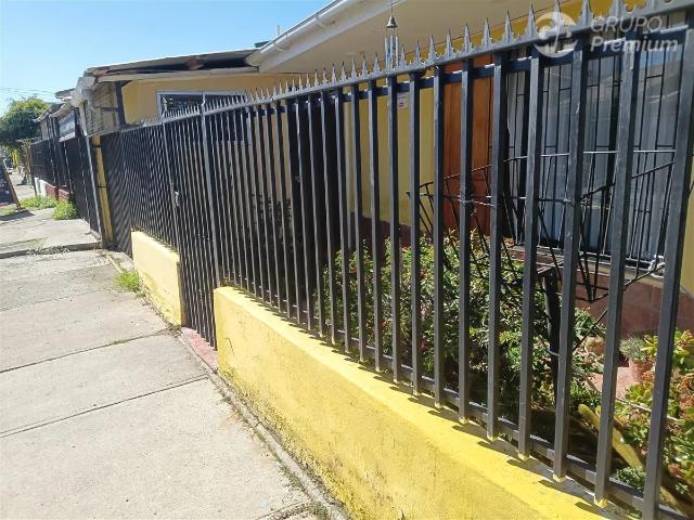 Casa En Arriendo De 3 Dorm. En Quillota. Rebolar