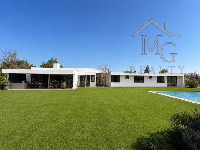 Casa En Arriendo De 4 Dorm. En Chicureo Colina