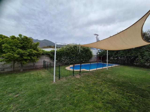 Casa En Arriendo De 4 Dorm. En Condominio En Rinconada