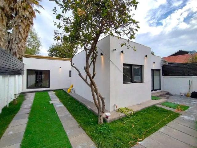 Casa en arriendo de 4 dorm. en ñuñoa