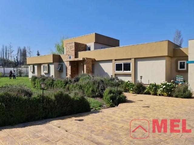 Casa En Arriendo De 4 Dorm. Sector Algarrobal Chicureo