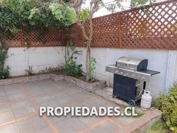 Casa en arriendo de 5 dorm. a pasos de alto las condes