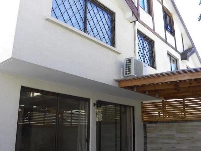 Casa en arriendo de 5 dorm. en viña del mar