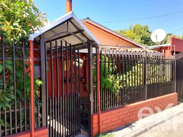 Casa En Arriendo De 5 Dorm. En Chillán