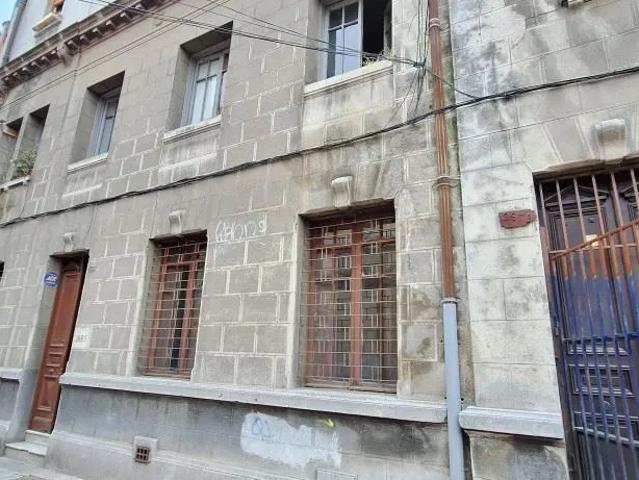 Casa en arriendo de 5 dorm. en santiago centro