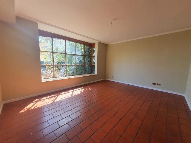 Casa en arriendo de 7 dorm. en las condes
