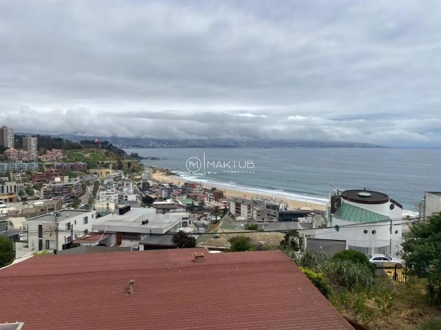 Casa en arriendo de 7 dorm. en los ositos, reñaca