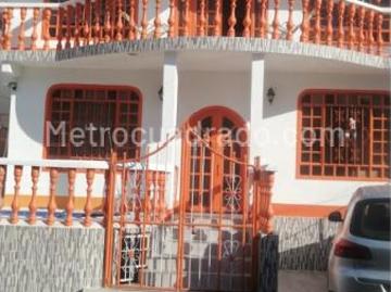 Casa en Arriendo, El Colegio, El Colegio