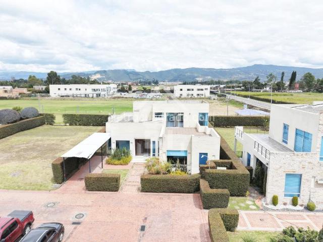 Casa en Arriendo, EL TEJAR, Cajicá
