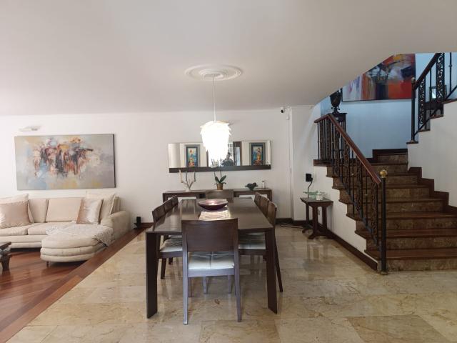 Casa en arriendo, El tesoro