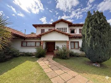 Casa en Arriendo en Machalí 4 dormitorios 4 baños