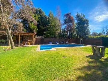 Casa en Arriendo en Machalí 5 dormitorios 4 baños
