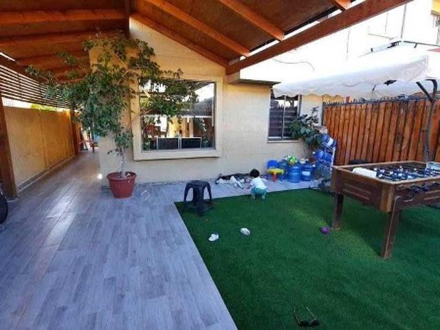 Casa en Arriendo en Maipú 3 dormitorios 2 baños