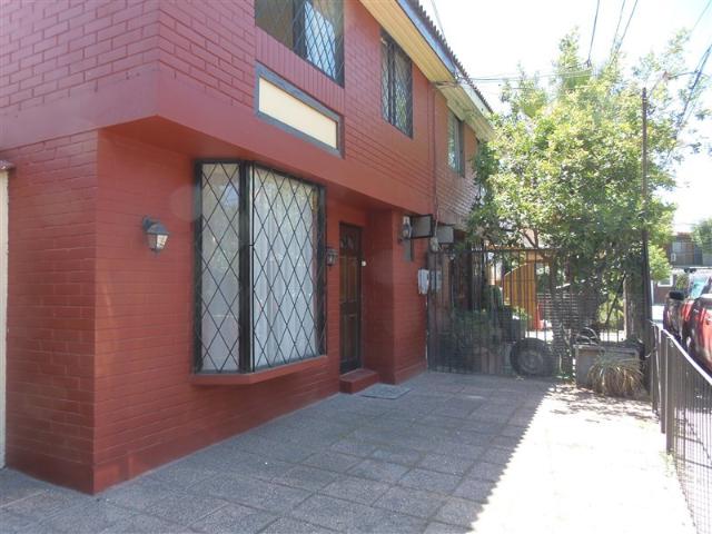 Casa en Arriendo en Maipú 4 dormitorios 2 baños