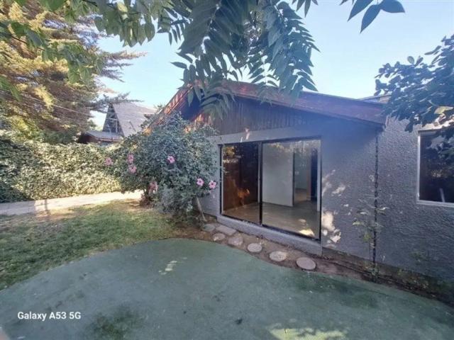 Casa en arriendo en metro los domínicos
