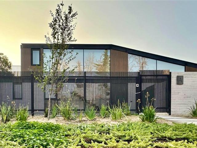 Casa en Arriendo en Av. El Tranque Newland