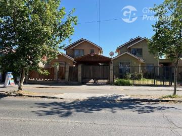 Casa en Arriendo en Avenida Miraflores con Presbítero Félix Zaragoza Sesmero