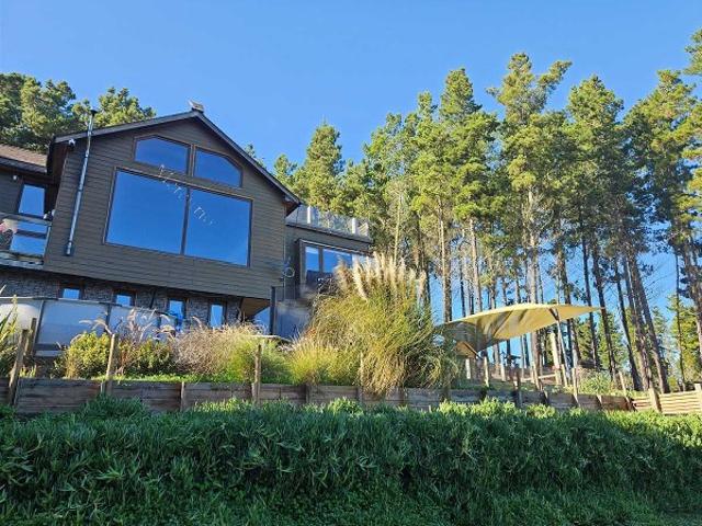 Casa en Arriendo en Algarrobo 4 dormitorios 3 baños