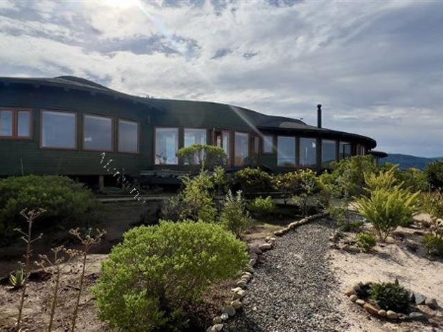 Casa en Arriendo en Algarrobo 4 dormitorios 3 baños